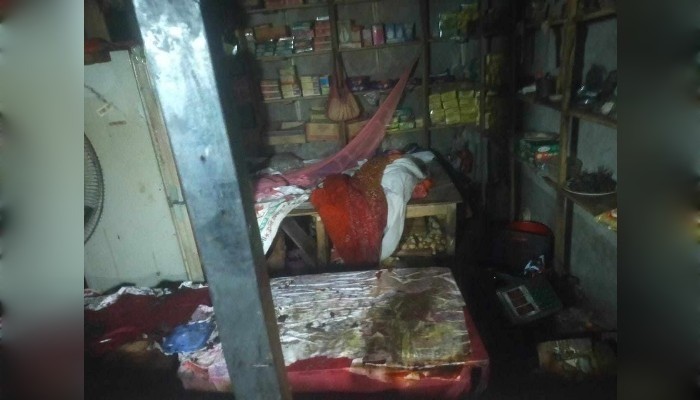 আগুনে পুড়ে প্রতিবন্ধী ব্যক্তির মৃত্যু