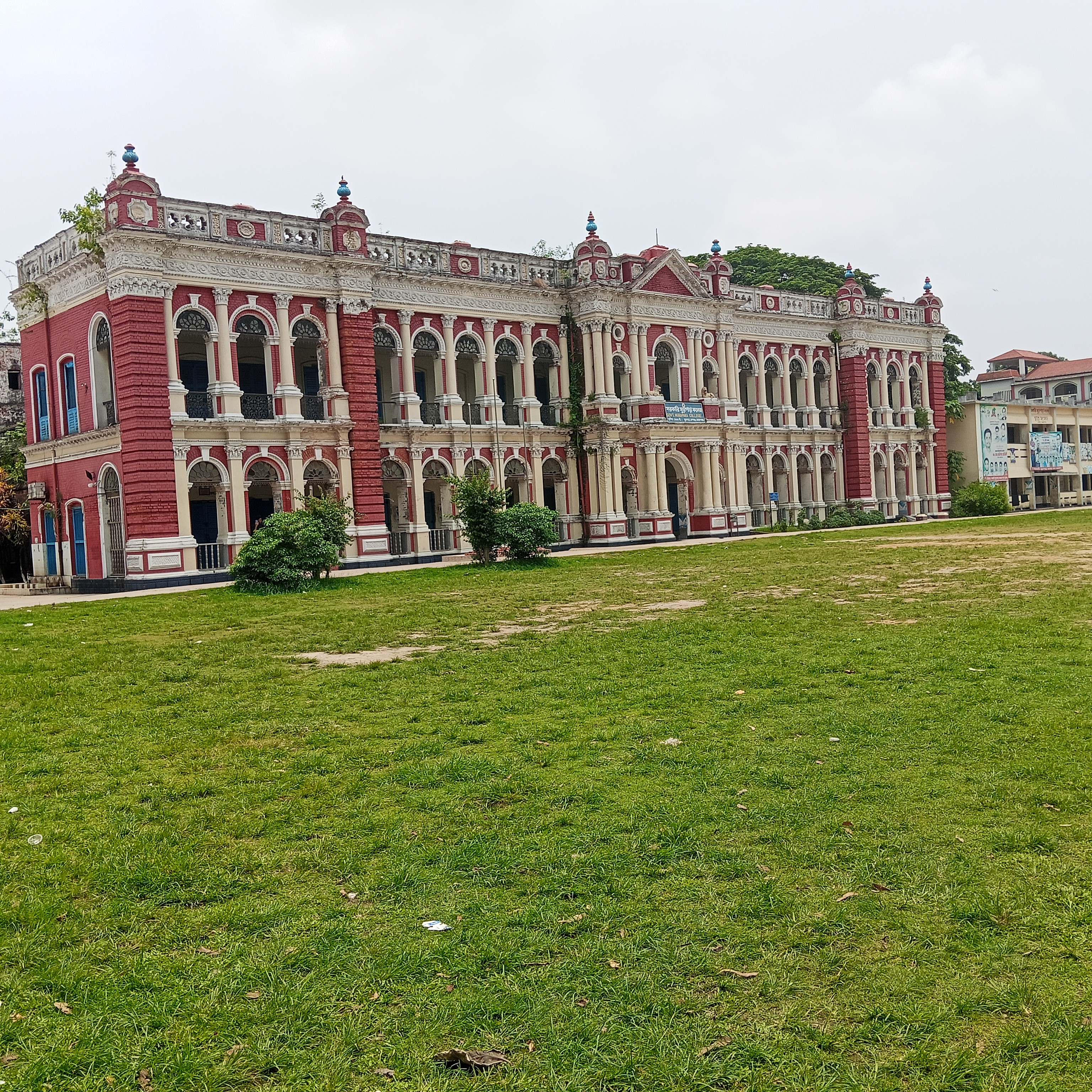 বাবু রামরতন ব্যানার্জির অভিশপ্ত রাজ প্রাসাদ